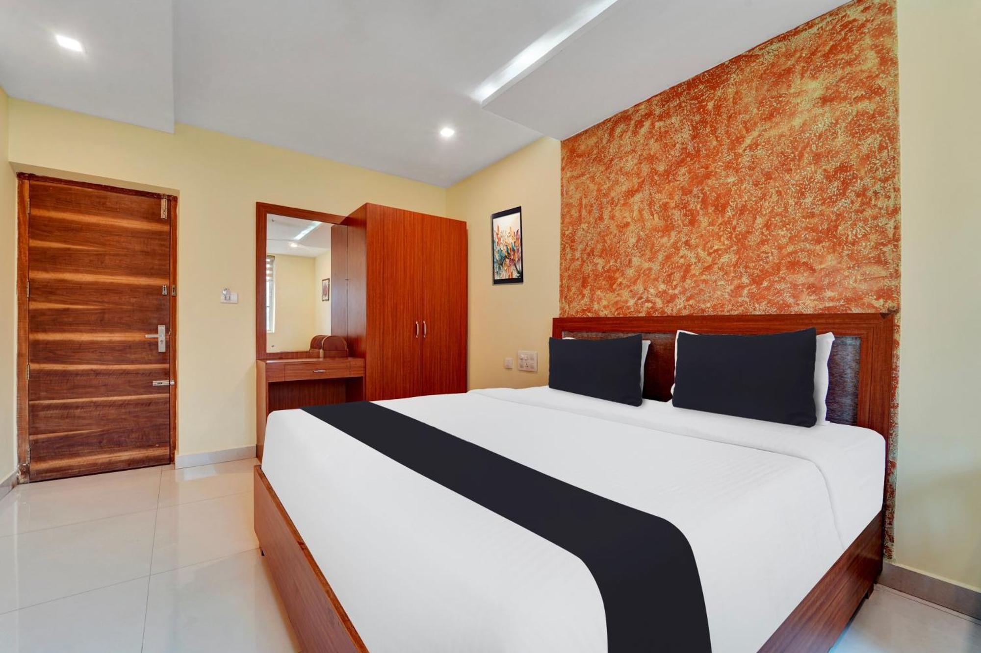 Super Townhouse Ernakulam North Otel Kochi Dış mekan fotoğraf