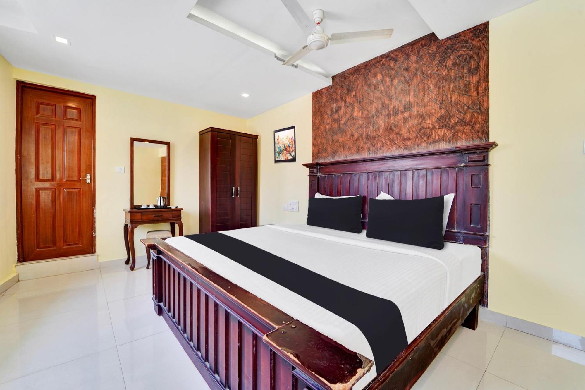 Super Townhouse Ernakulam North Otel Kochi Dış mekan fotoğraf