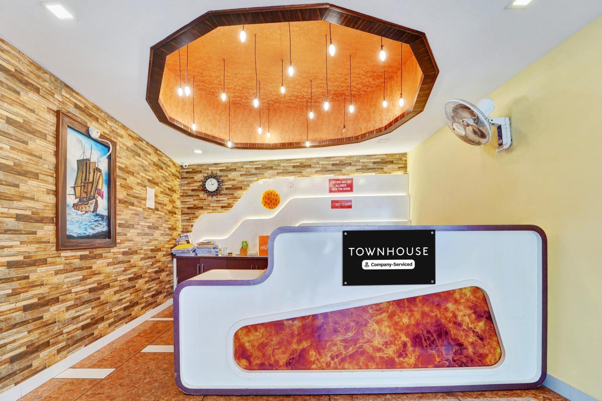 Super Townhouse Ernakulam North Otel Kochi Dış mekan fotoğraf