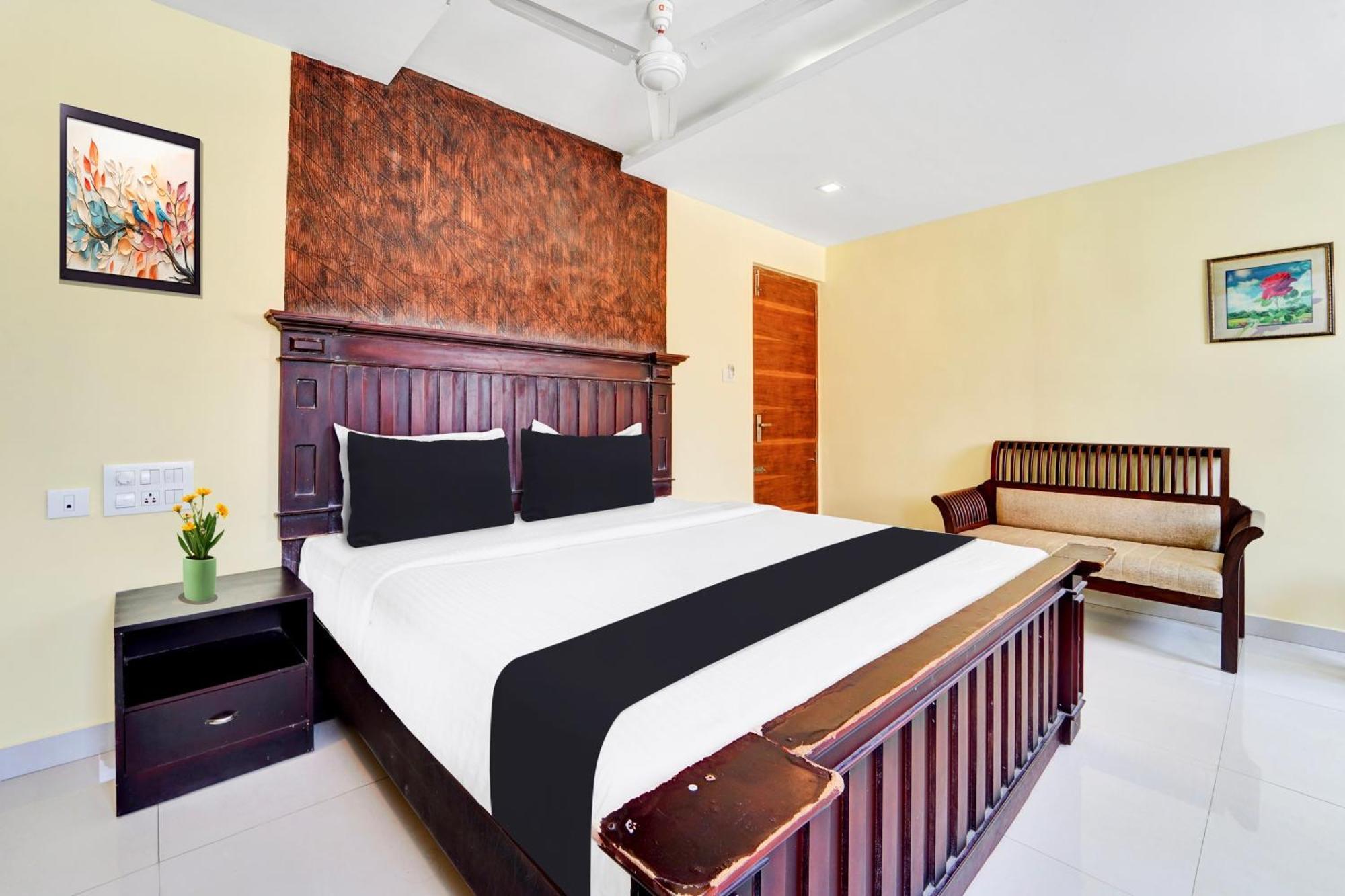Super Townhouse Ernakulam North Otel Kochi Dış mekan fotoğraf