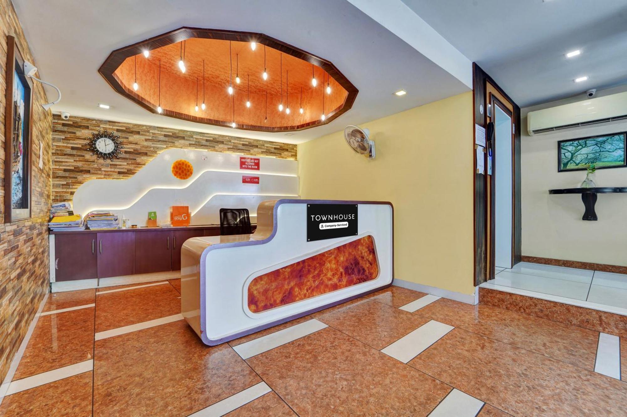 Super Townhouse Ernakulam North Otel Kochi Dış mekan fotoğraf