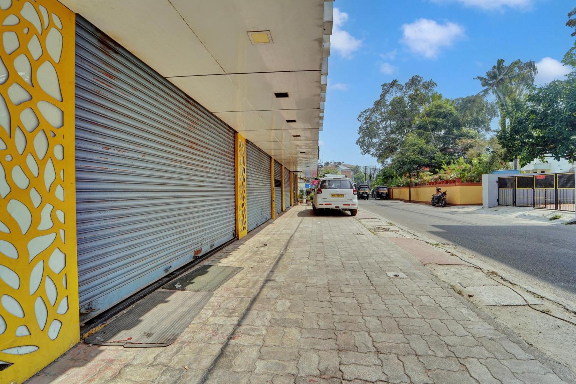 Super Townhouse Ernakulam North Otel Kochi Dış mekan fotoğraf